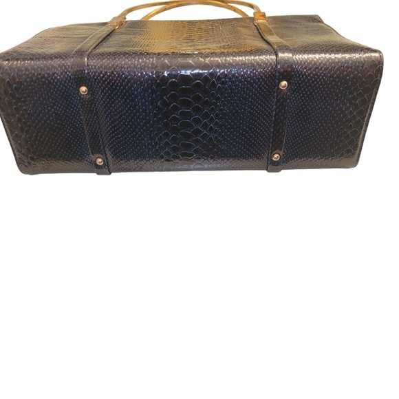 Vintage Saks Fifth Avenue Blue Leather Crocodile Print 11" x 18" - Picture 4 of 5